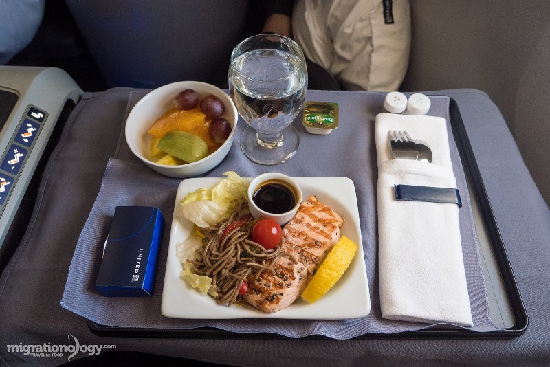 airplane-food-united-airlines-5