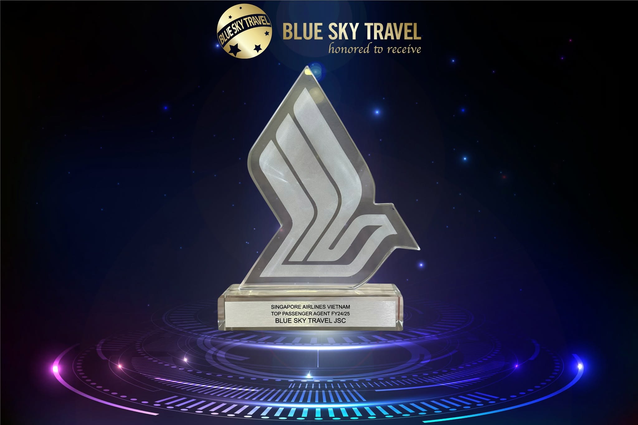 Giải thưởng "TOP PASSENGER AGENT FY2024-2025" đến từ đối tác Singapore Airlines.